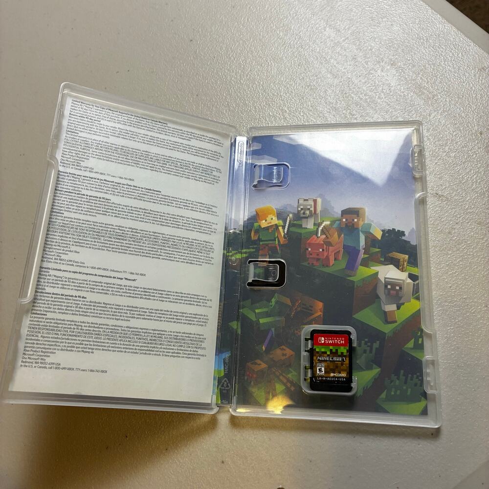 Minecraft Nintendo Switch Complete CIB Authentic Tested Game - Picture 5 of 6